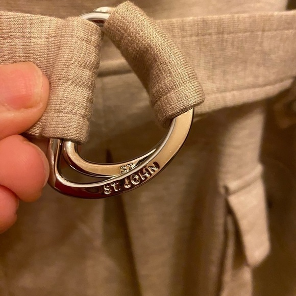 St JOHN CASUAL SKIRT TAN IN COLOR WITH POCKETS SIZE 12 - Picture 5 of 10